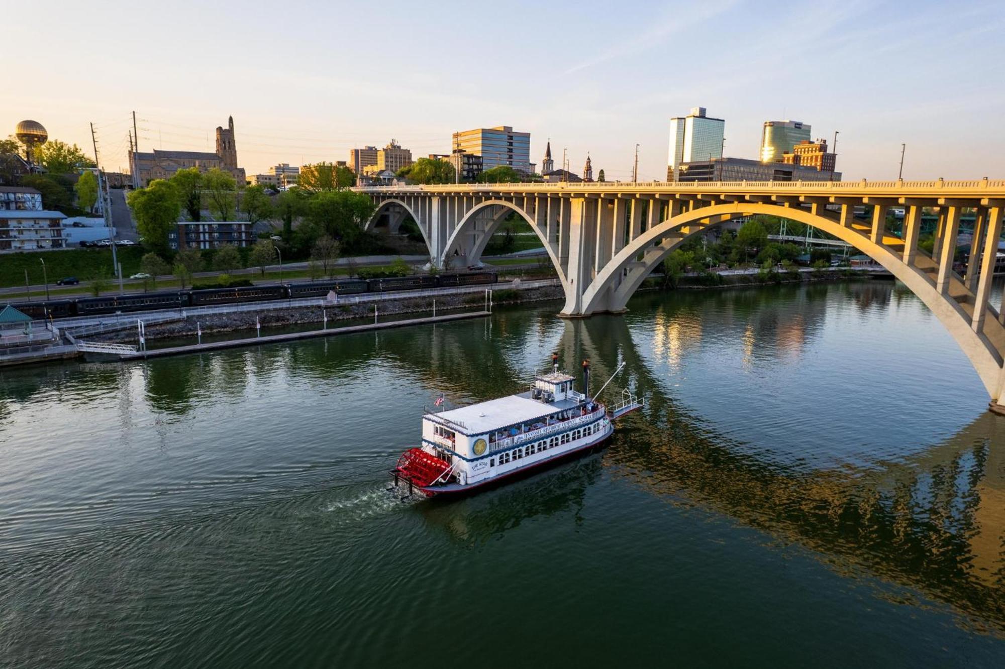Holiday Inn Express & Suites Knoxville-Farragut By Ihg Bagian luar foto